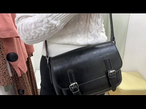 ❤️ Offentlig onani af ung kælling FeralBerry med en dildo i prøverummet Fucking at da.milf300com.ru ❌❤